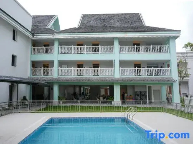 Platinum Hotel