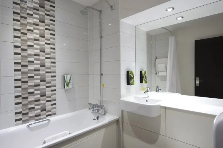 Premier Inn Gloucester - Quayside