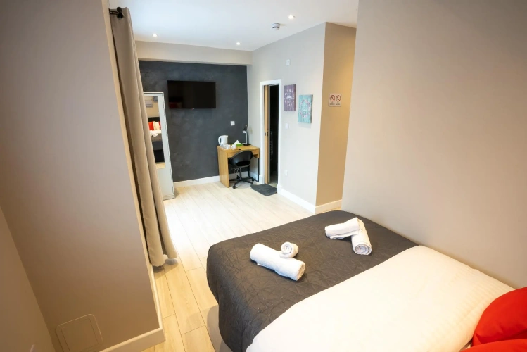 Suite with garden view