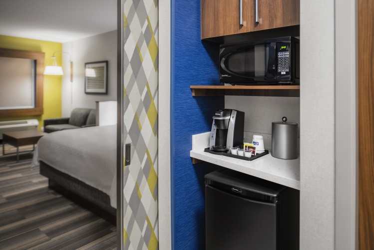 Holiday Inn Express & Suites Kelowna - East photo 29