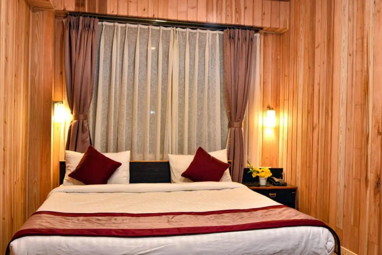 Rufina Apple Valley Inn