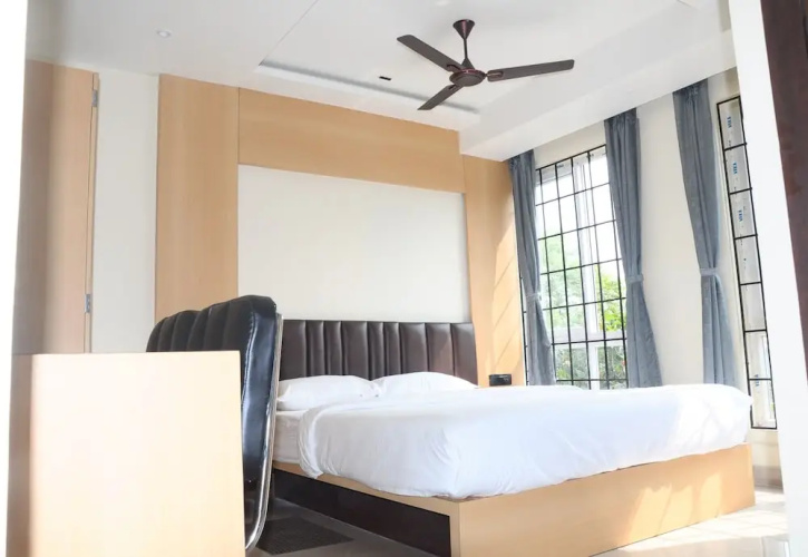 FERN INN Kolkata
