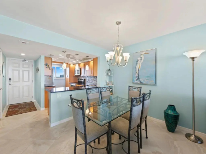 Sun Caper 808, 2 Bedrooms, Sleeps 4, Gulf Front, Heated Pool, Elevator