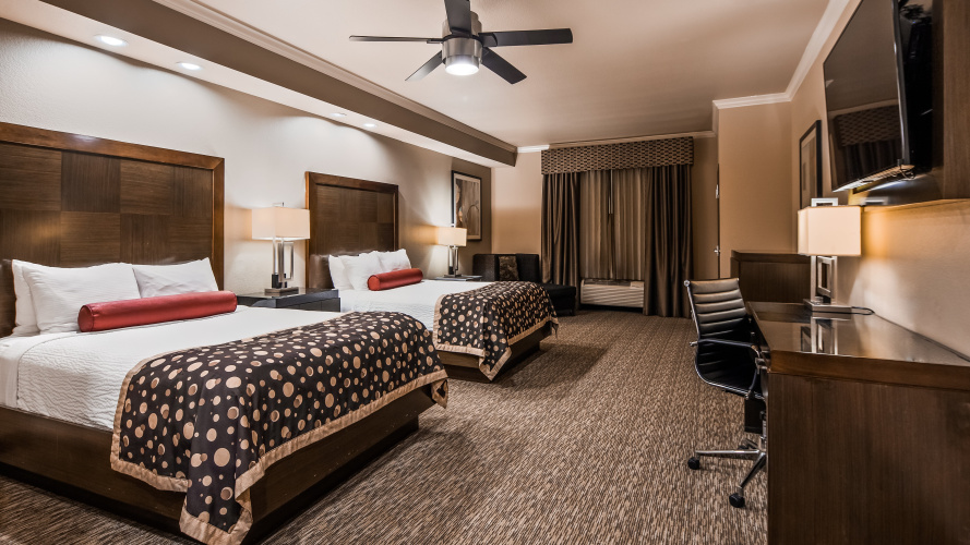 Best Western Premier Crown Chase Inn & Suites