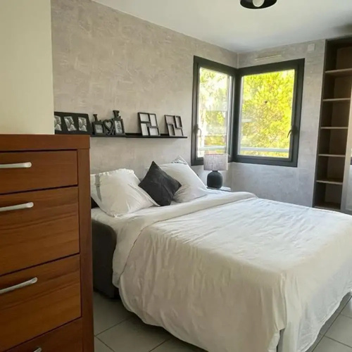 Two Bed Apt With Lovely Terrace - 2195