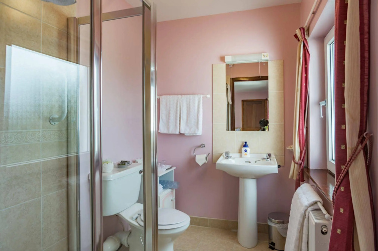 Ballindrum Farm Bed and Breakfast