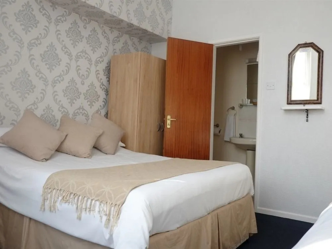 Thorncliffe Hotel