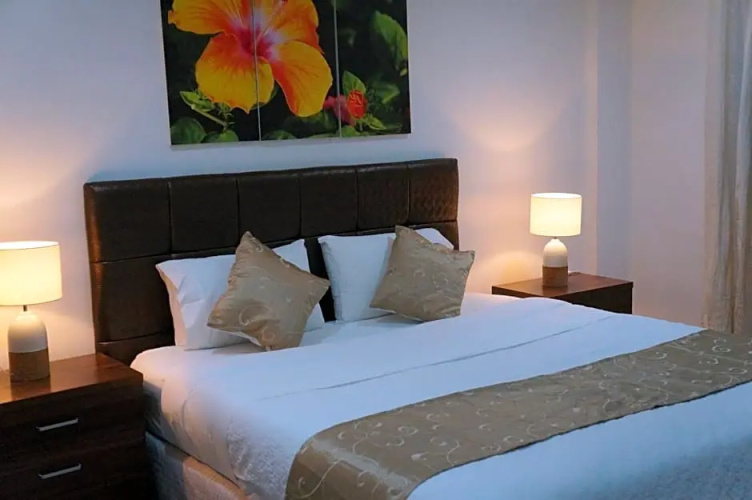 Summerhayes Lodge Room1