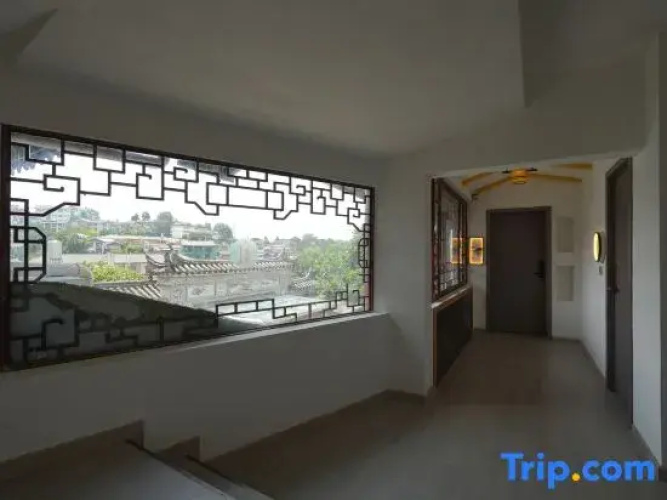 Yiyun Boutique Hostel