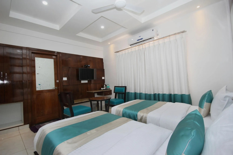 Hotel Loksagar