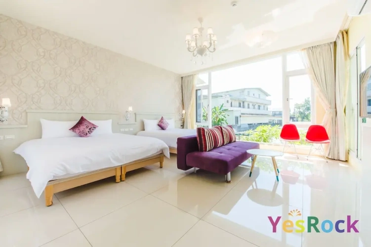 Business Quadruple room