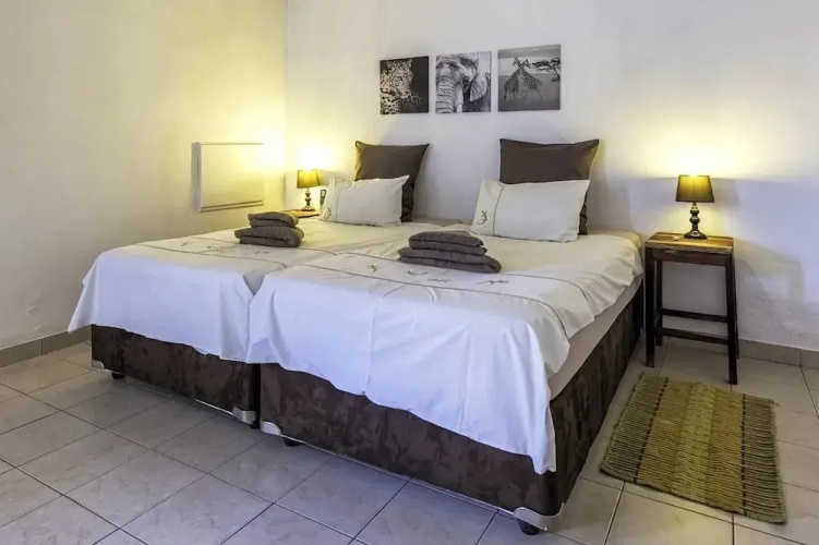 Trans Kalahari Inn