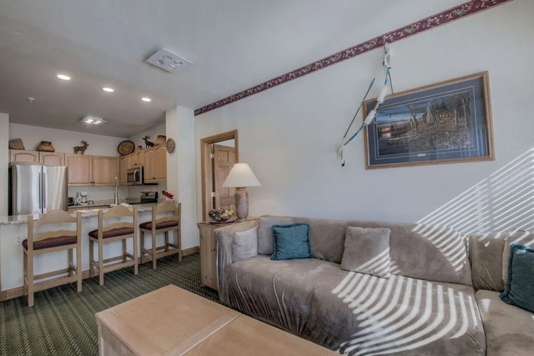 5985 Hidden River Lodge 2 Bedroom Condo by Redawning