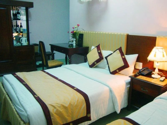 Nhat Tan Hotel