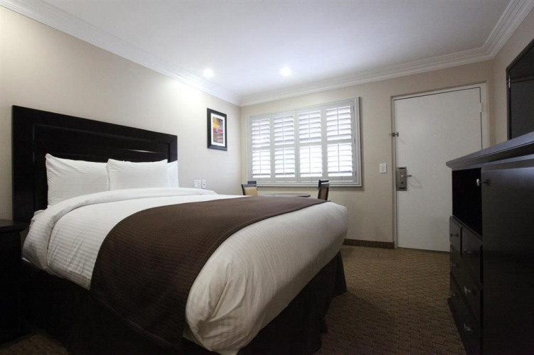 Americas Best Value Inn Riverside