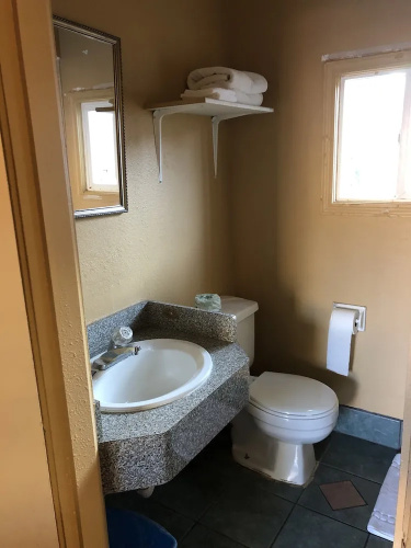 Capri Motel