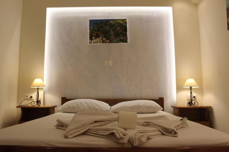 Sea View Apartments & Studios