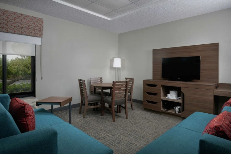 1 Bedroom Suite