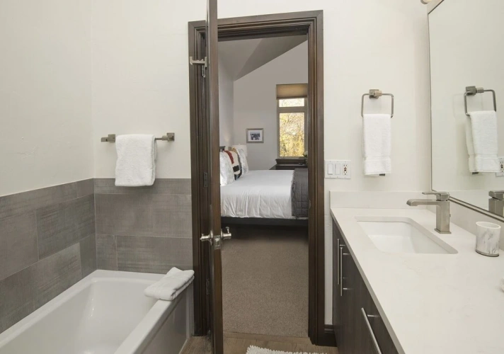 3 Bedrooms Standard room