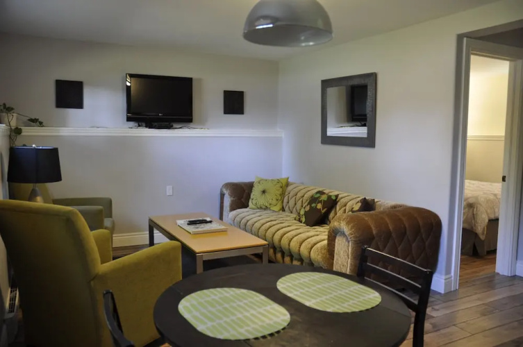 Moncton Suites - 13 Willard Road