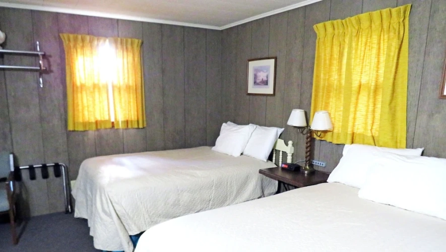 1 Bedroom Standard Sextuple Suite
