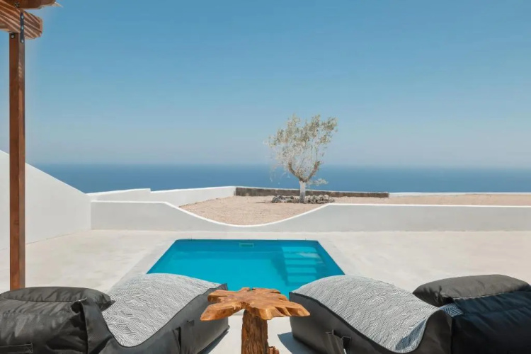 Oyster Luxury Suites