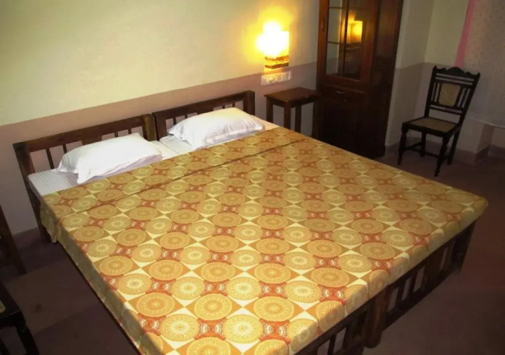 Royal Phoenix Inn