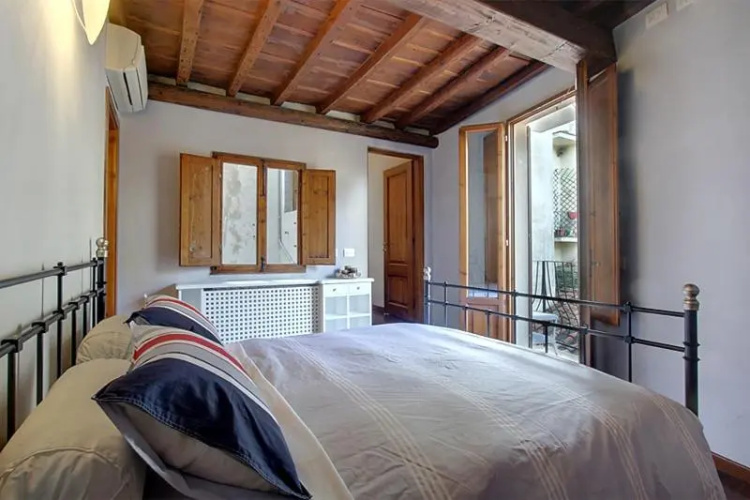 Panzani Apartment with Two Bedrooms