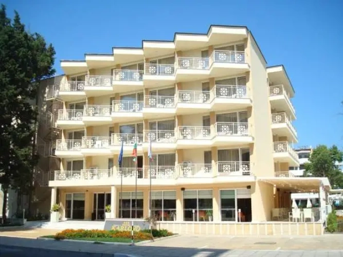 Standard Twin room with balcony