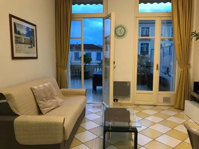 Appartement terrasse dans palace Belle Epoque