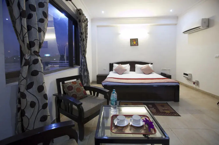 OYO Rooms Noida Electronic City
