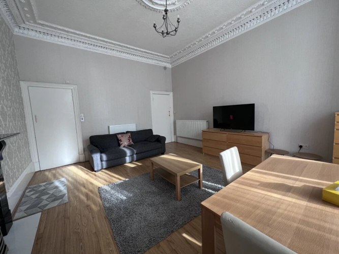 Happy Apartment