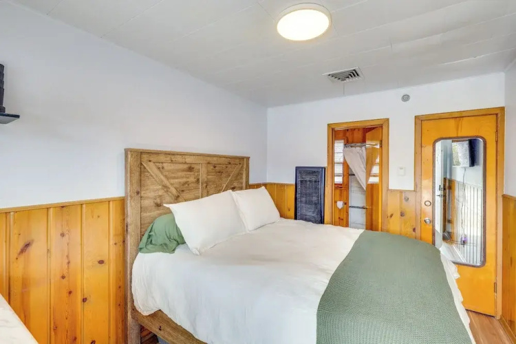 2 Mi to Black Hills Natl Forest: Convenient Pad!