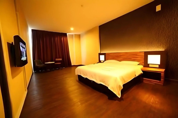 Merlin Hotel