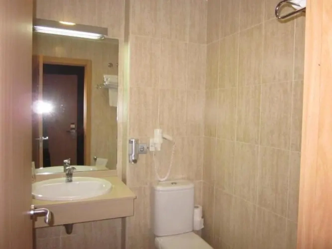 Standard Twin room with view
