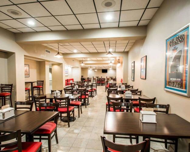 Clarion Inn & Suites Miami International Airport photo 24