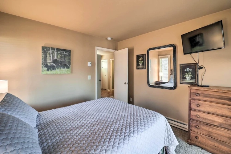 3 Bedrooms Apartment