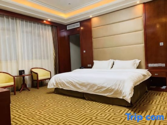 Deluxe Double Suite