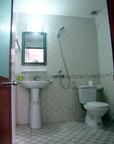 Cat Ba Rainbow Travel & Hotel