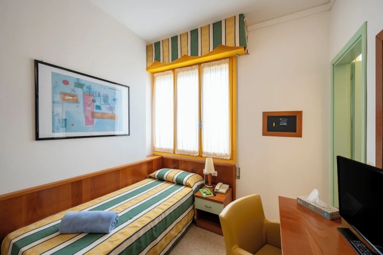 Standard Single room with balcony