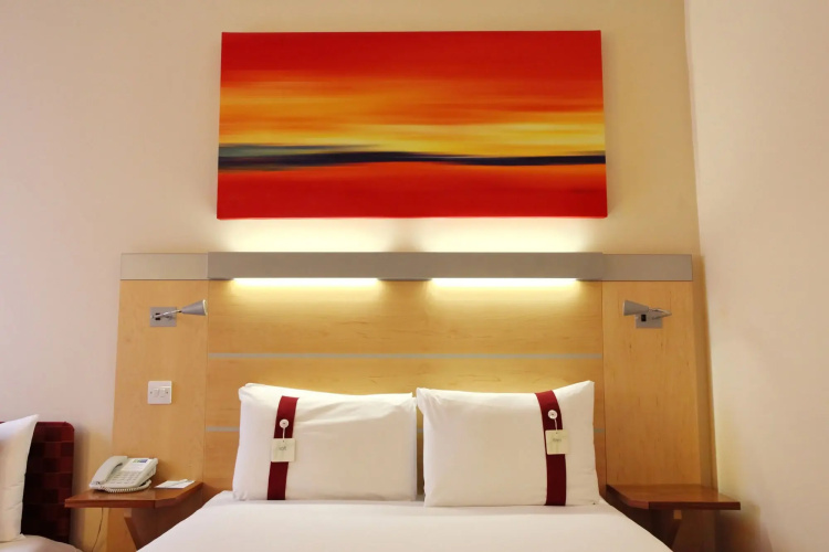 Holiday Inn Express Birmingham Redditch by IHG