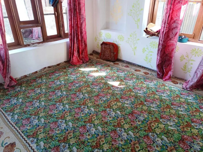 POP 92607 Rohi Homestay