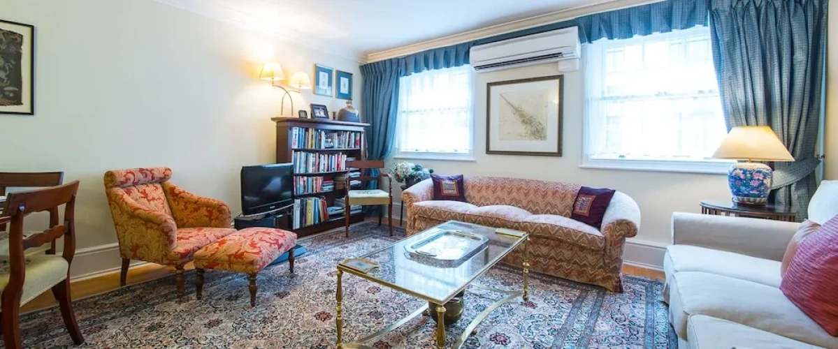 2 Bedrooms Apartment
