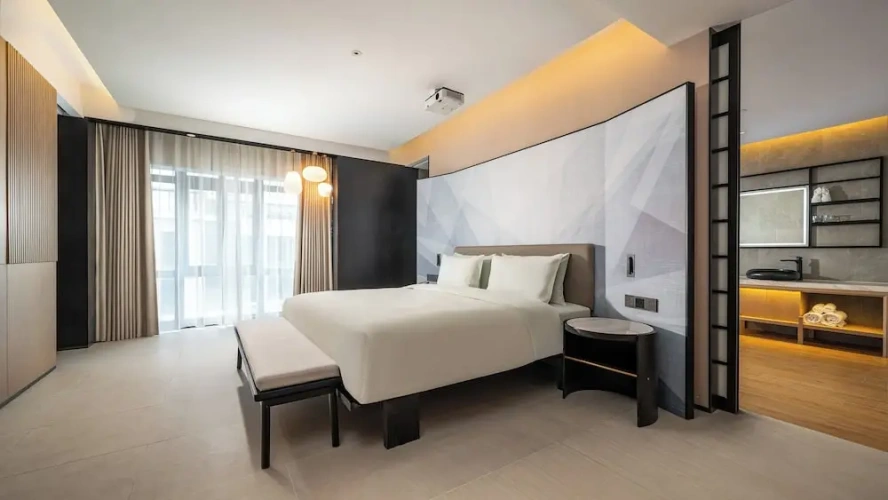 1 Bedroom Suite