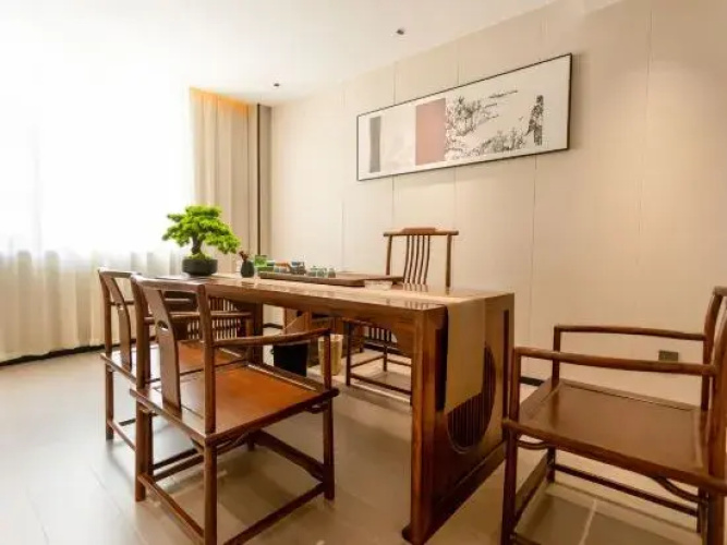 Slow House Hotel