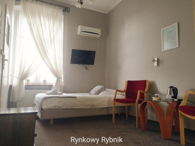 Standard Triple room with view