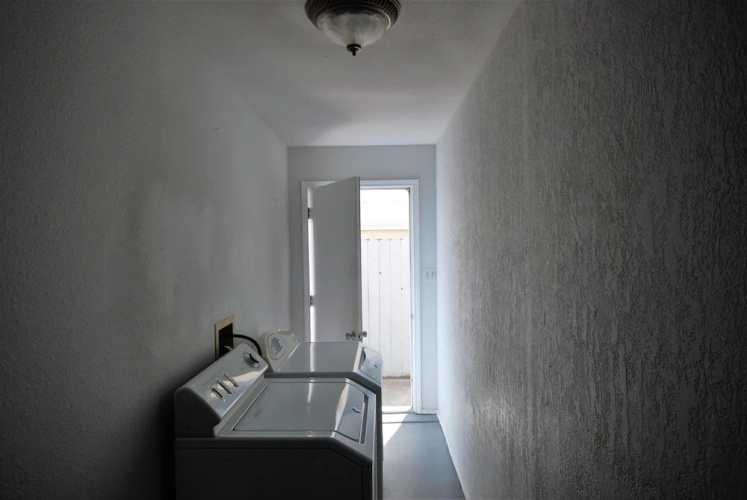 108 W. Morningside 2 Bedroom Condo by RedAwning