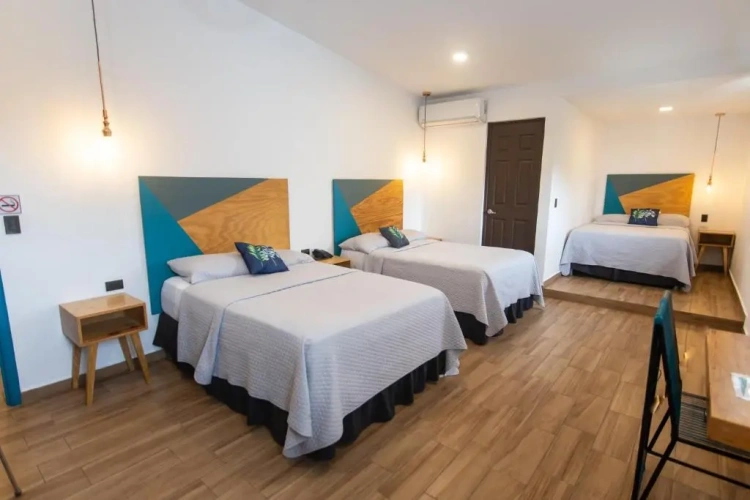 Standard Triple room