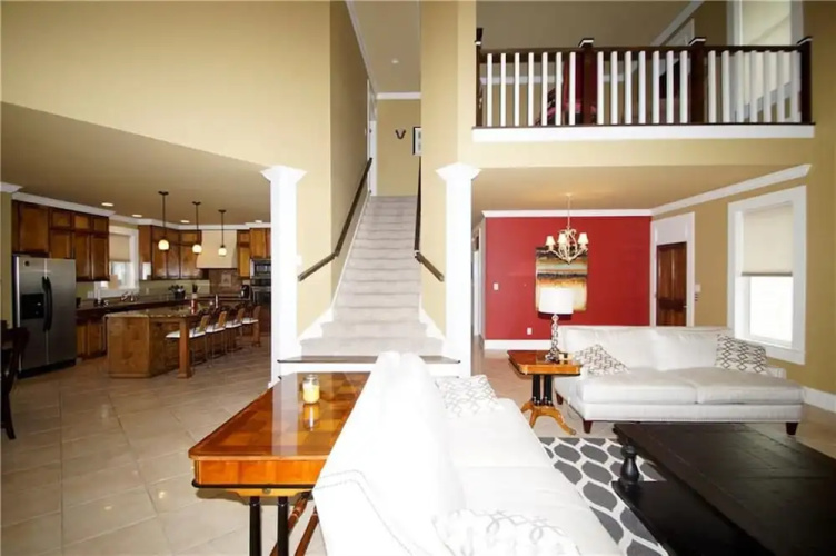 Hemingways Luxury Beach Place