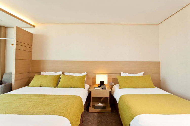 L&L Central Hotel
